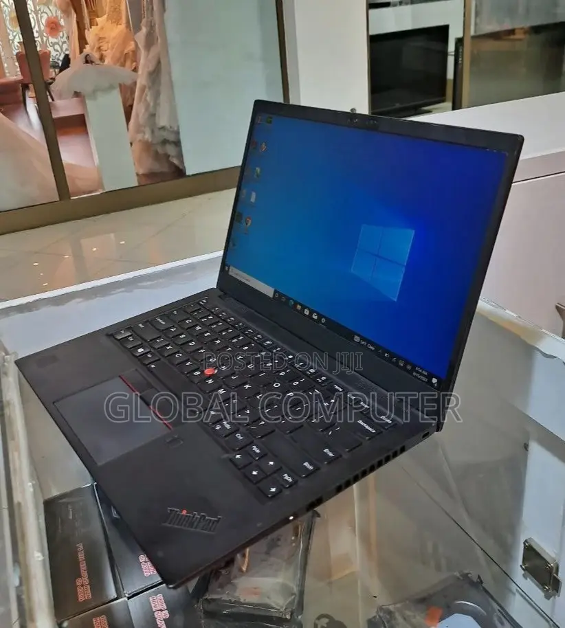 New Laptop Lenovo 16GB Intel Core I7 SSD 256GB
