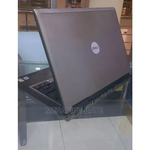 Laptop Dell Latitude Z600 2GB Intel Core I5 HDD 250GB