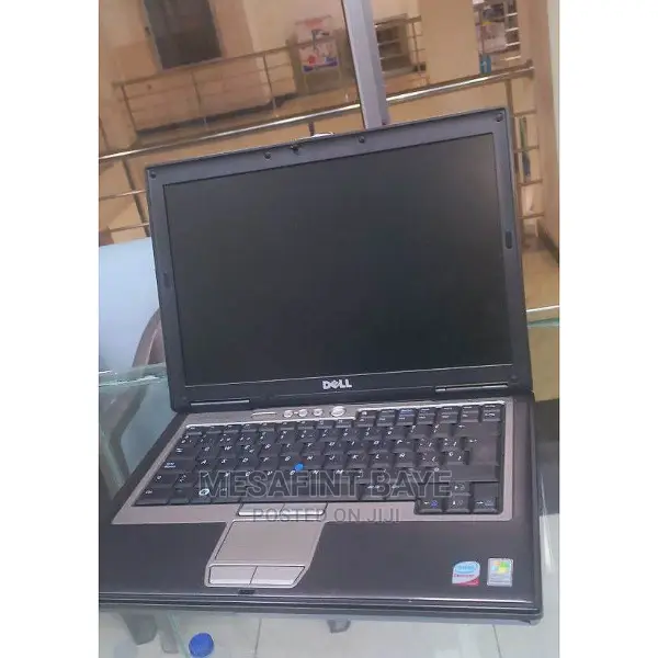 Laptop Dell Latitude Z600 2GB Intel Core I5 HDD 250GB
