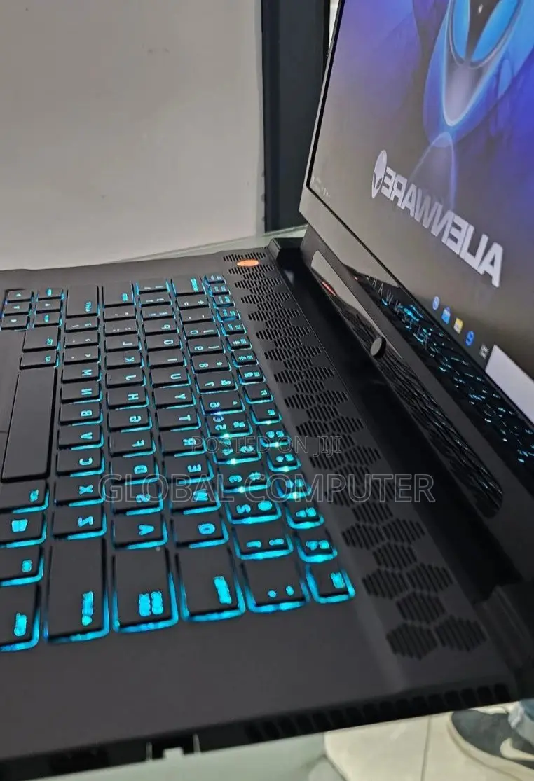 New Laptop Alienware Area-51m 16GB Intel Core I7 HDD+SSD 1T