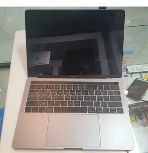 New Laptop Apple MacBook 2016 8GB Intel Core I5 SSD 256GB