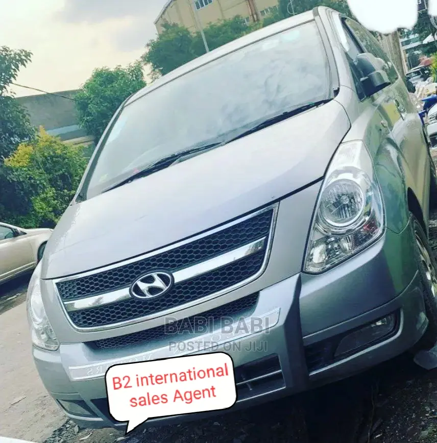 Hyundai Starex 2015 Silver