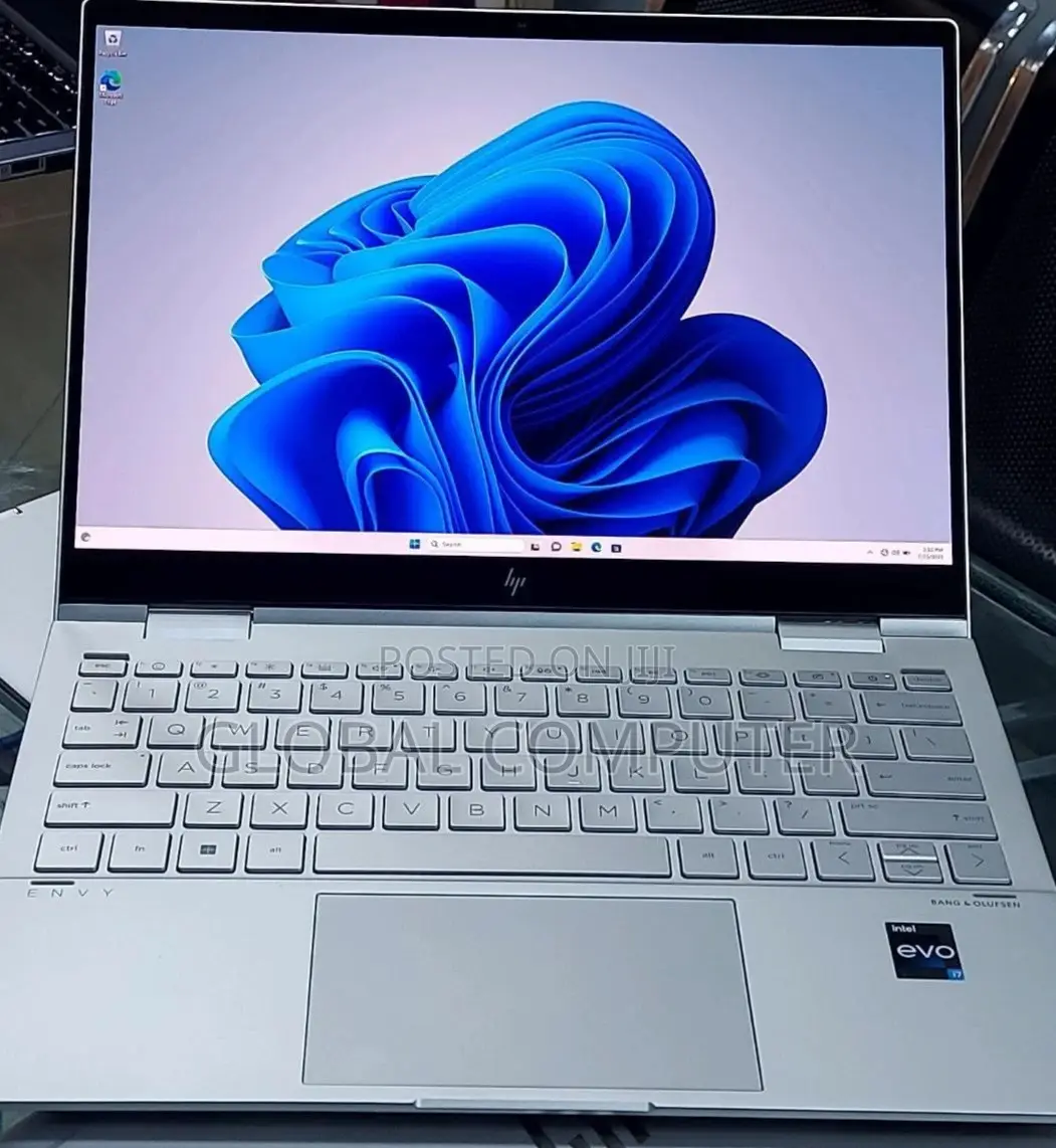 New Laptop HP EliteBook X360 1030 8GB AMD Ryzen 3 SSD 256GB