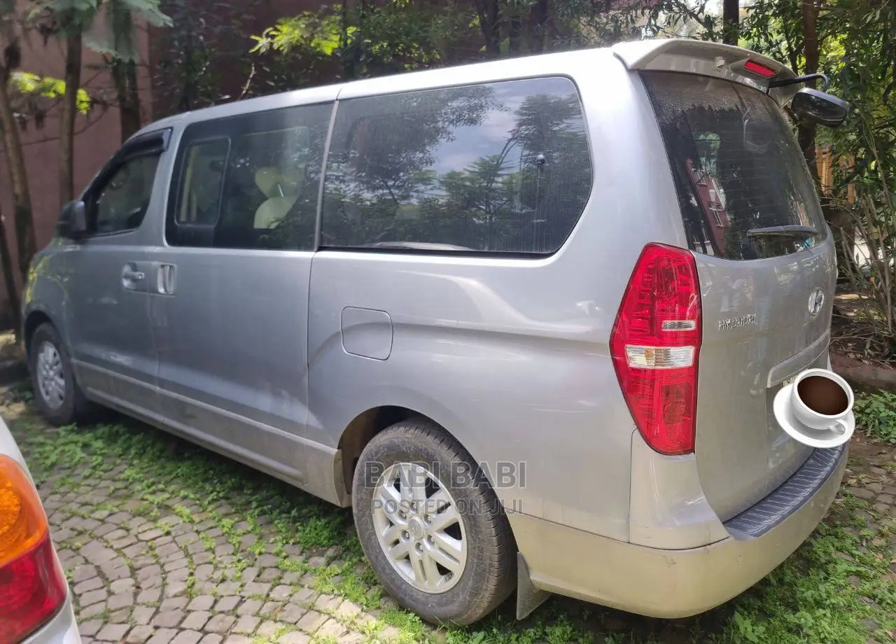 Hyundai Starex 2020 Silver