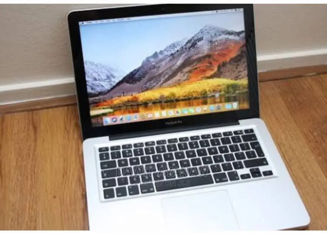 New Laptop Apple MacBook 2012 8GB Intel Core I5 SSD 500GB