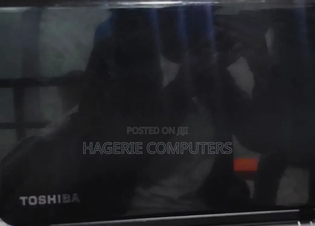 New Laptop Toshiba Satellite C55 8GB Intel Core I7 SSD 256GB