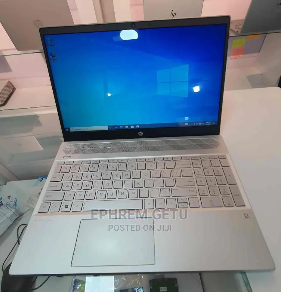 New Laptop HP Pavilion 15 8GB Intel Core I5 HDD+SSD 1T