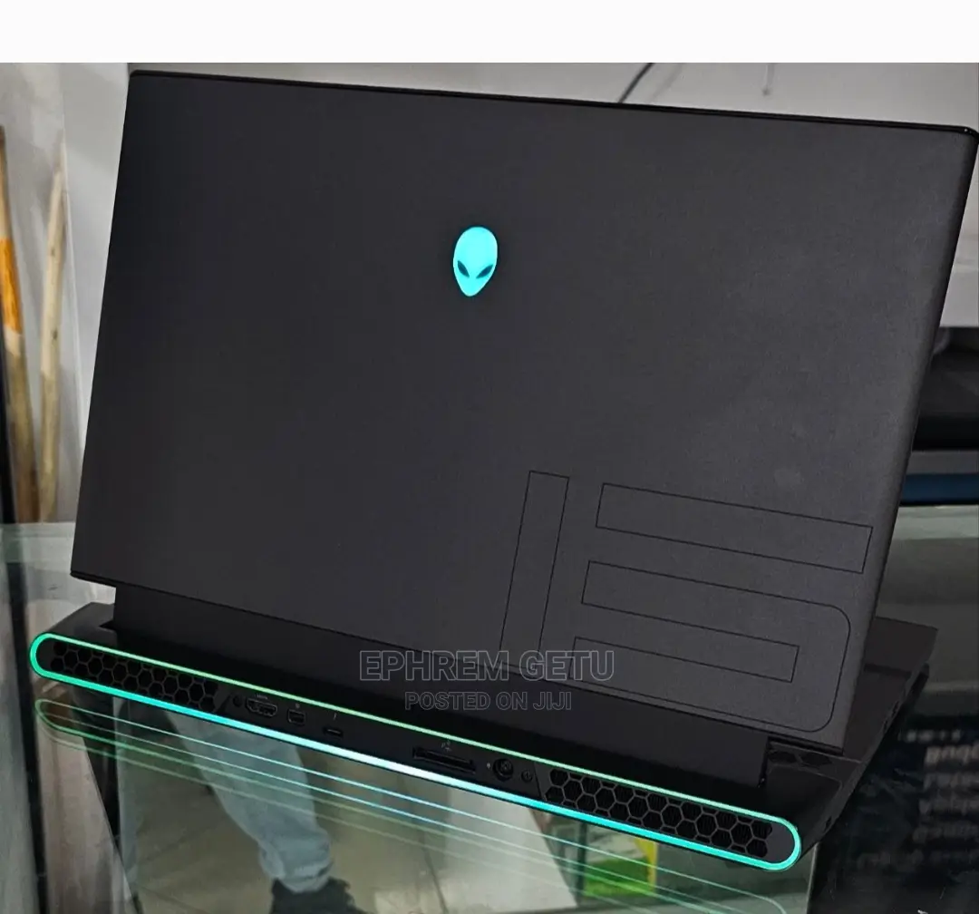 New Laptop Alienware Area-51m 16GB Intel Core I7 SSD 512GB