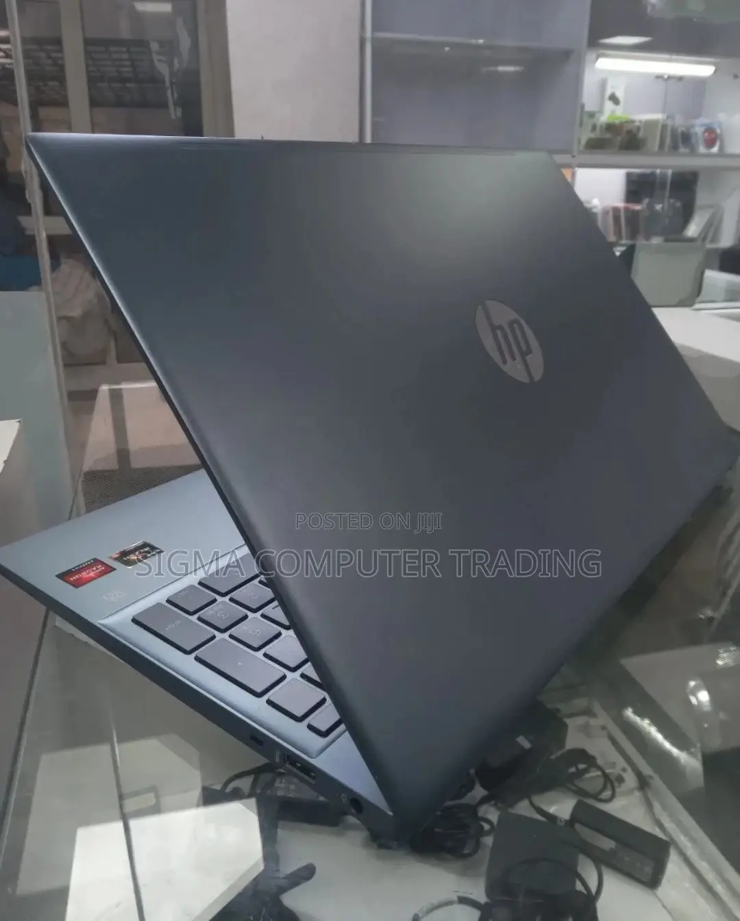 New Laptop HP Pavilion 15 8GB AMD Ryzen 5 SSD 512GB