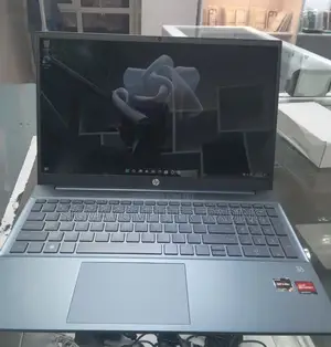 New Laptop HP Pavilion 15 8GB AMD Ryzen 5 SSD 512GB