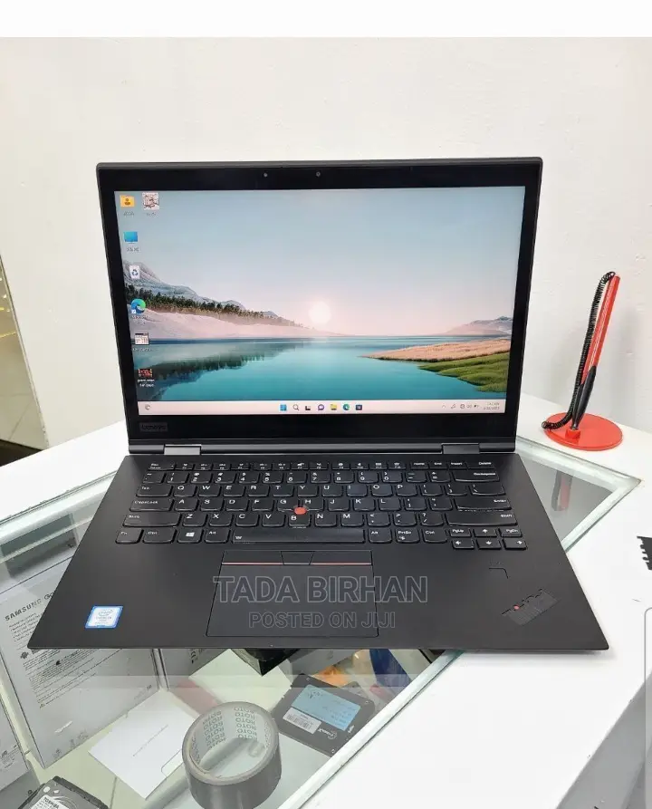 New Laptop Lenovo ThinkPad Yoga 8GB Intel Core I7 SSD 512GB