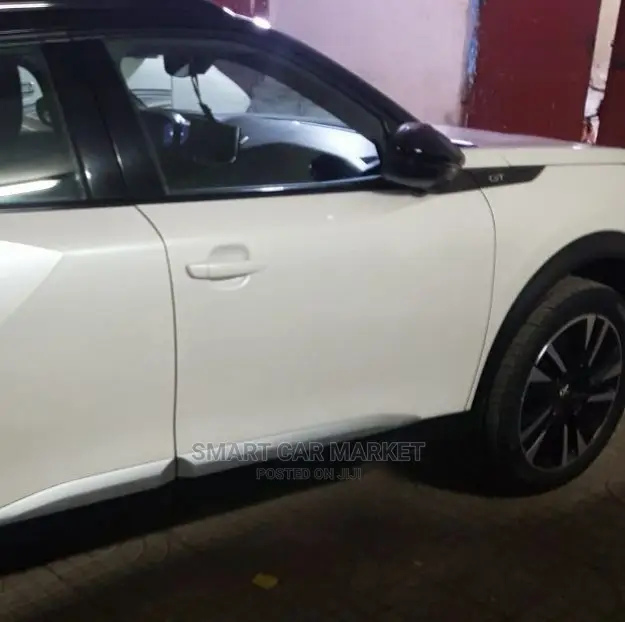 Peugeot 2008 2021 White