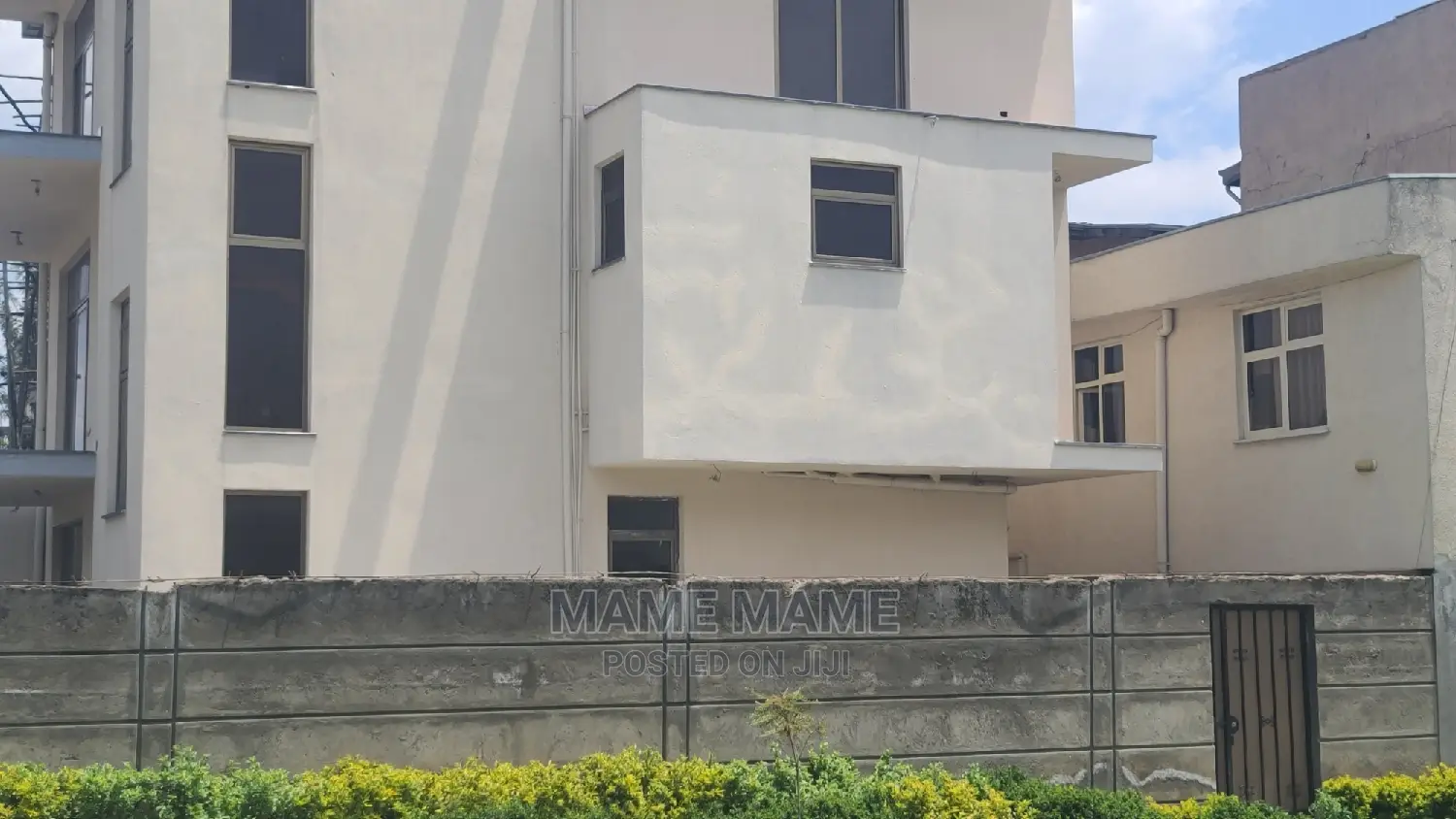 7bdrm House in Addis Abeba, Bole for sale