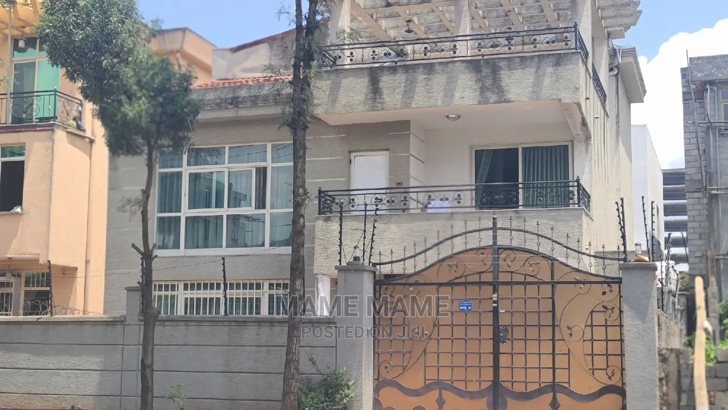 5bdrm House in Addis Abeba, Bole for sale