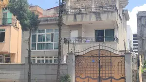 5bdrm House in Addis Abeba, Bole for sale