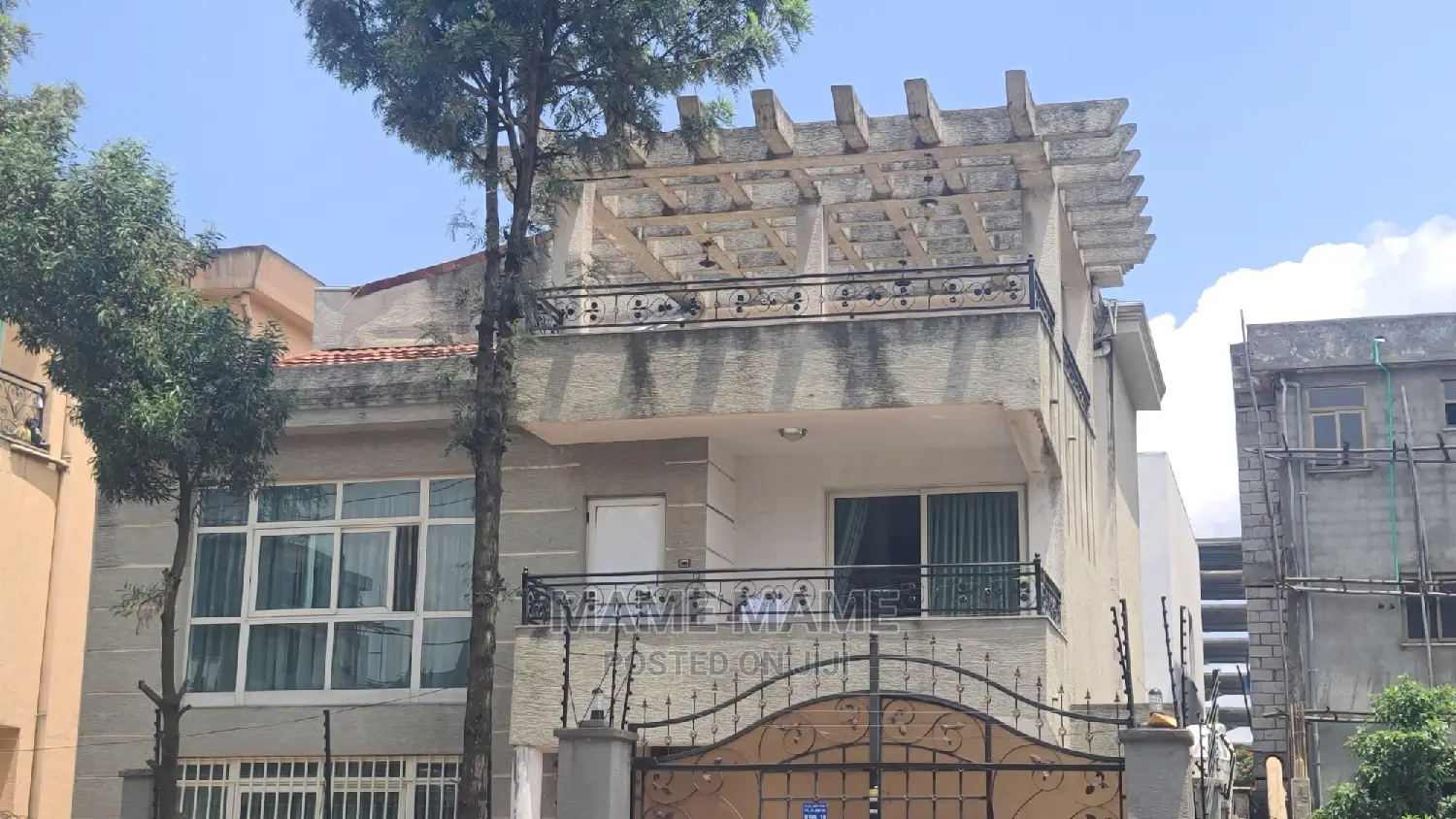 5bdrm House in Addis Abeba, Bole for sale