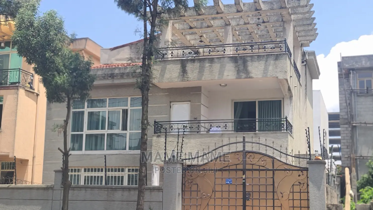 5bdrm House in Addis Abeba, Bole for sale