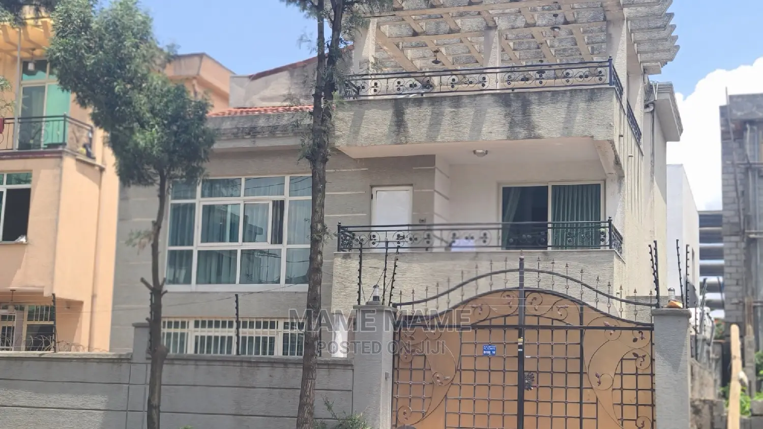 5bdrm House in Addis Abeba, Bole for sale