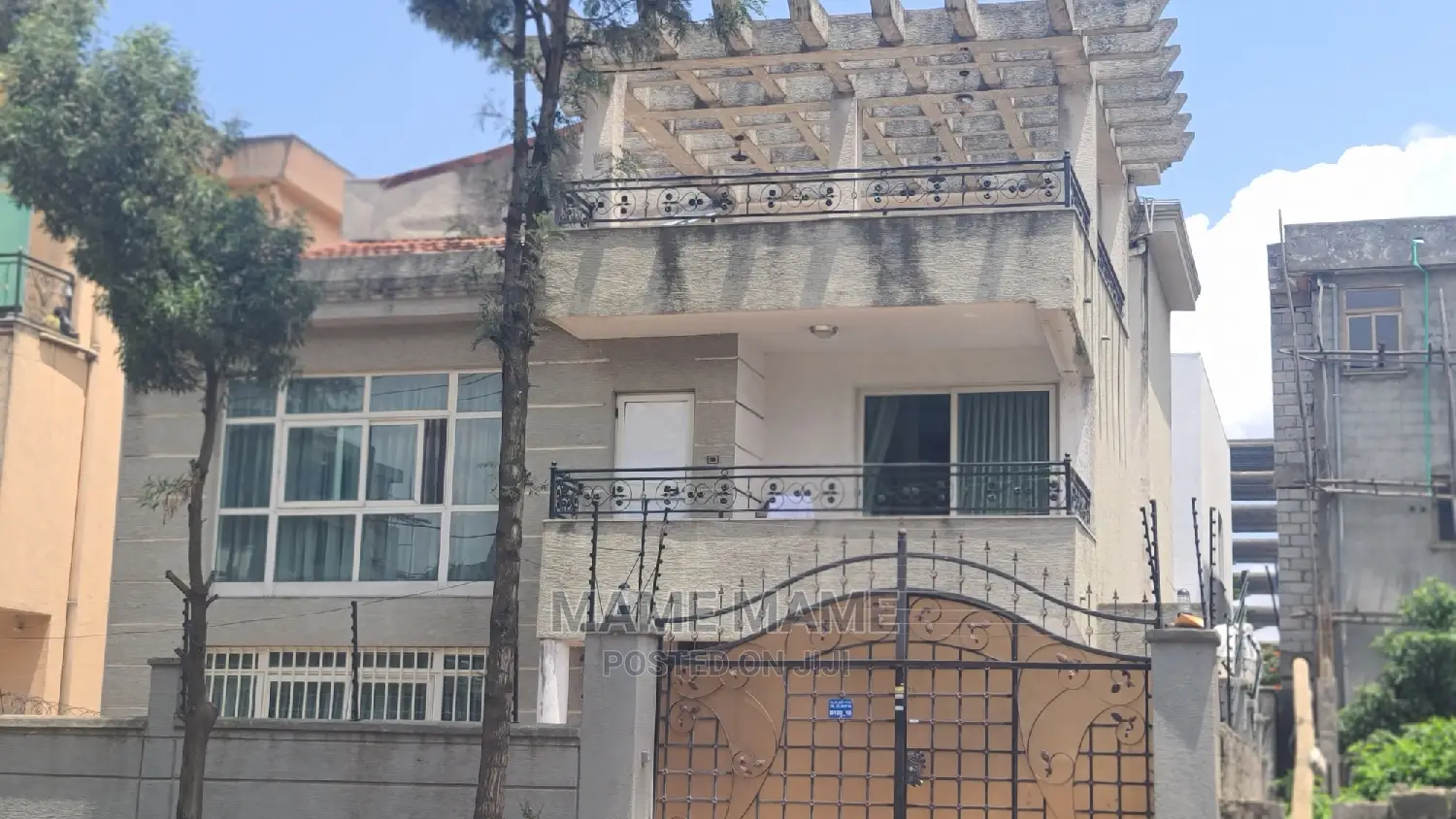 5bdrm House in Addis Abeba, Bole for sale