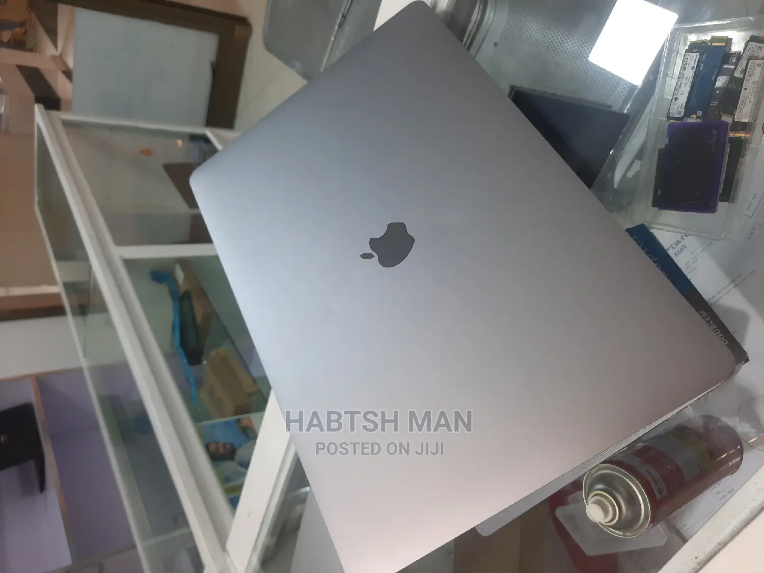 New Laptop Apple MacBook Pro 2019 16GB Intel Core I7 SSD 512GB