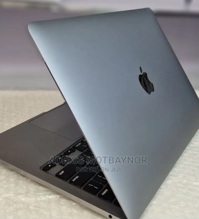 New Laptop Apple MacBook Pro M1 8GB Apple M1 Pro SSD 256GB