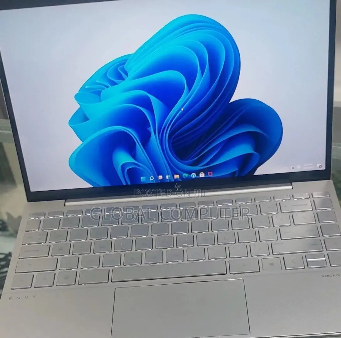 New Laptop HP Envy 6 8GB Intel Core I7 SSD 512GB