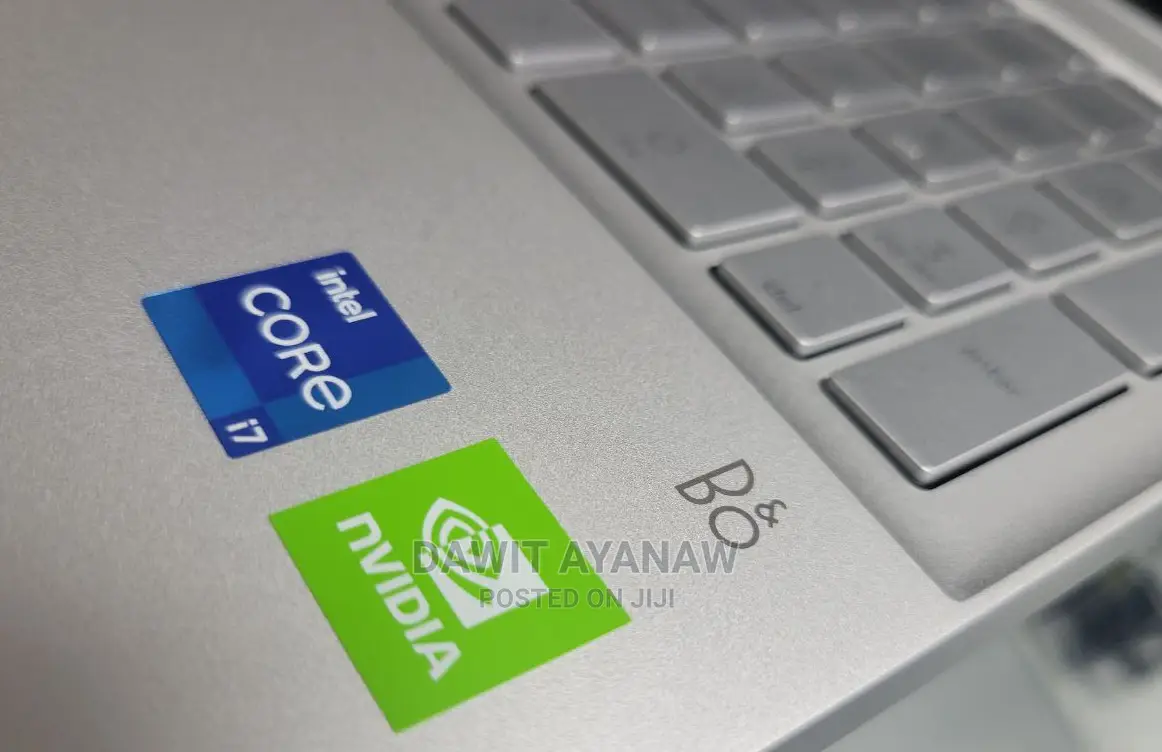 New Laptop HP 8GB Intel Core I7 SSD 1T