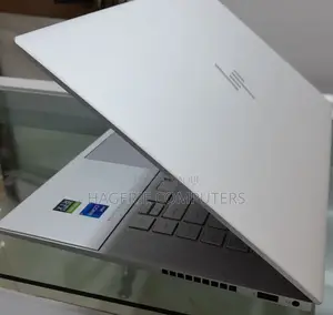 New Laptop HP Envy 14 16GB Intel Core I7 SSD 1T