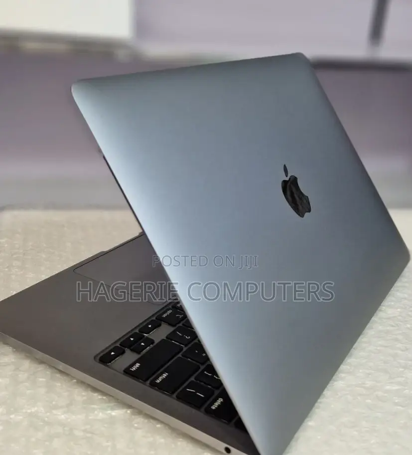 New Laptop Apple MacBook Pro M1 8GB Apple M1 Pro SSD 256GB