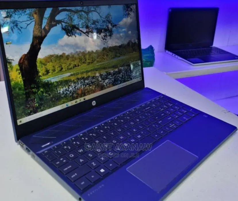 New Laptop HP 8GB AMD Ryzen 5 SSD 512GB