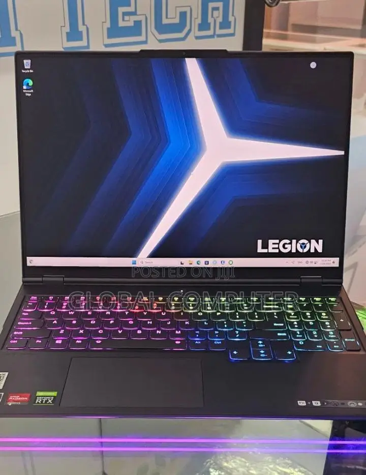 New Laptop Lenovo Legion 7 32GB AMD Ryzen 9 SSD 1T