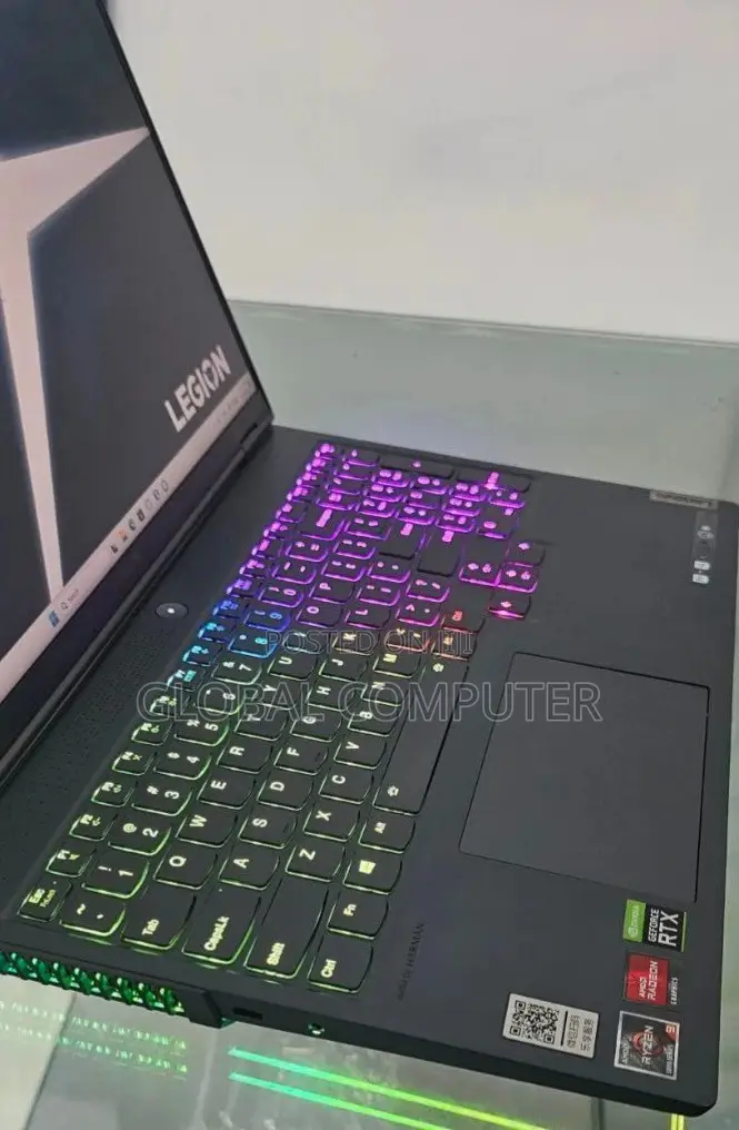 New Laptop Lenovo Legion 7 32GB AMD Ryzen 9 SSD 1T