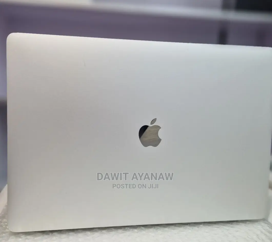 New Laptop Apple MacBook Pro 2019 16GB Intel Core I9 SSD 512GB