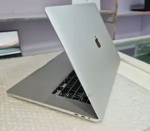 New Laptop Apple MacBook Pro 2019 32GB Intel Core I9 SSD 1T