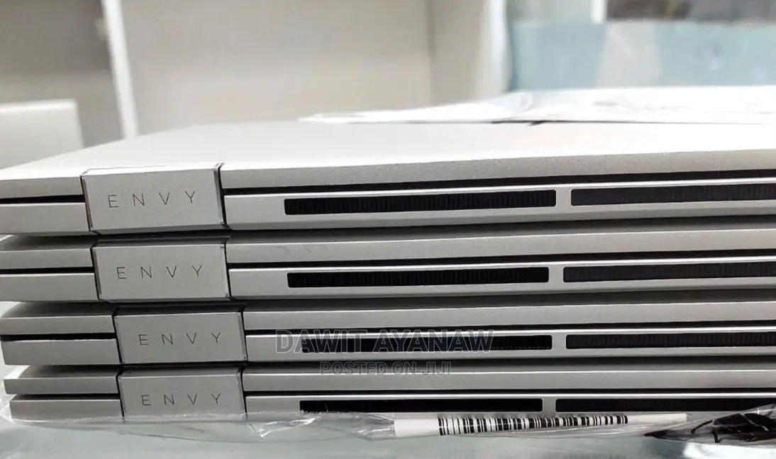 New Laptop HP 16GB Intel Core I7 SSD 1T