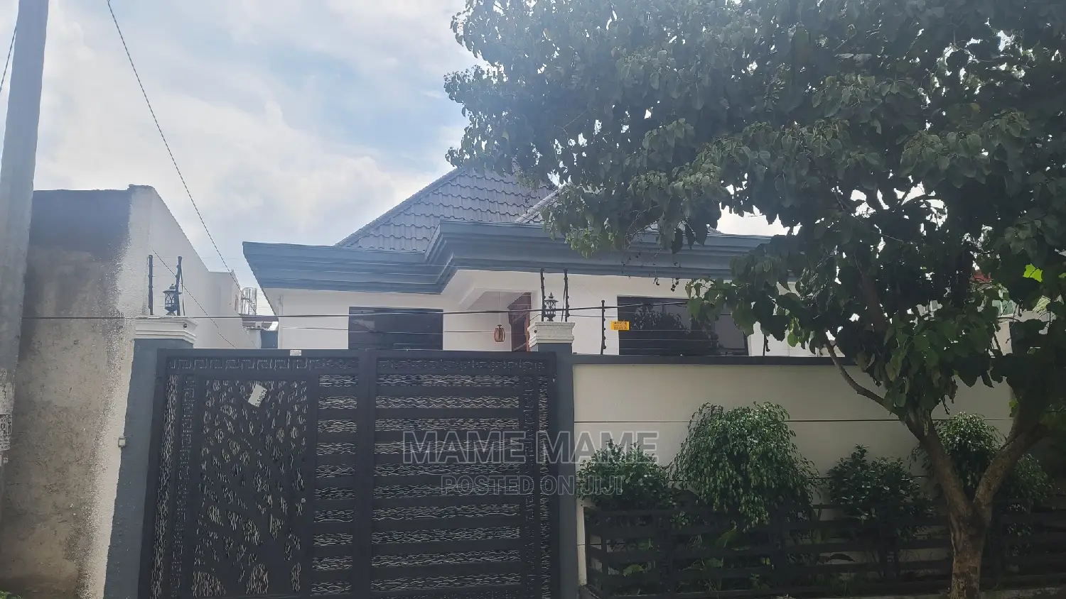 3bdrm Villa in Addis Abeba, Nifas Silk-Lafto for sale