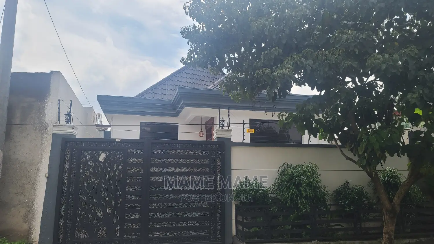 3bdrm Villa in Addis Abeba, Nifas Silk-Lafto for sale