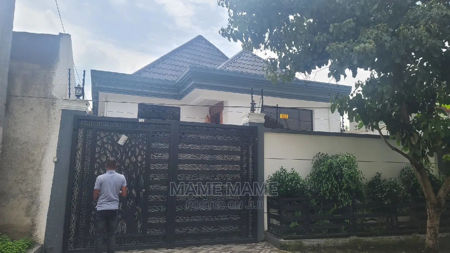 3bdrm Villa in Addis Abeba, Nifas Silk-Lafto for sale