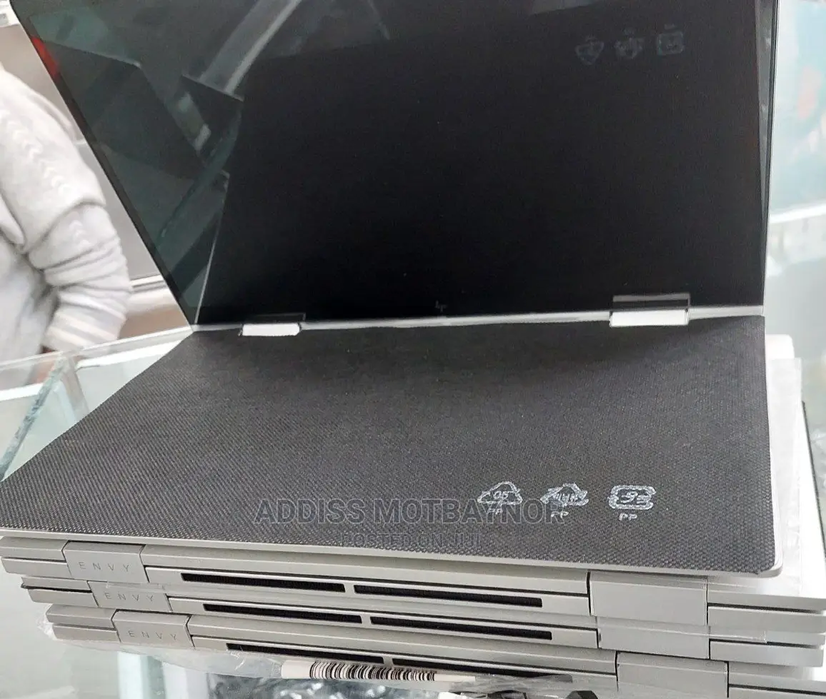 New Laptop HP Envy X360 16GB Intel Core I7 SSD 1T