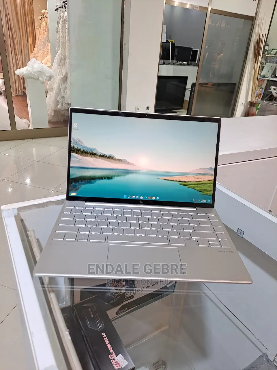 New Laptop HP Envy 13 16GB Intel Core I7 SSD 1T