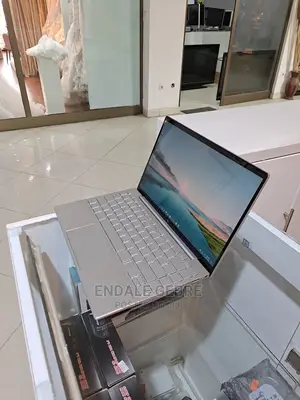 New Laptop HP Envy 13 16GB Intel Core I7 SSD 1T