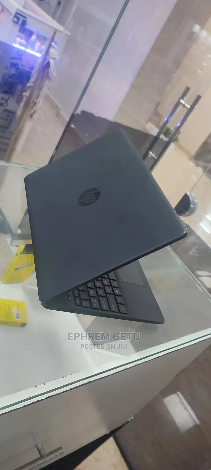 New Laptop HP Stream Notebook 8GB Intel Core I5 HDD 1T