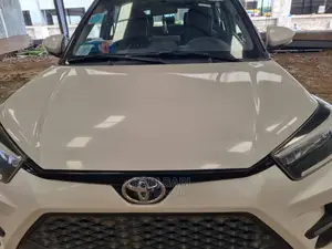 Photo - Toyota Raize 2022 White