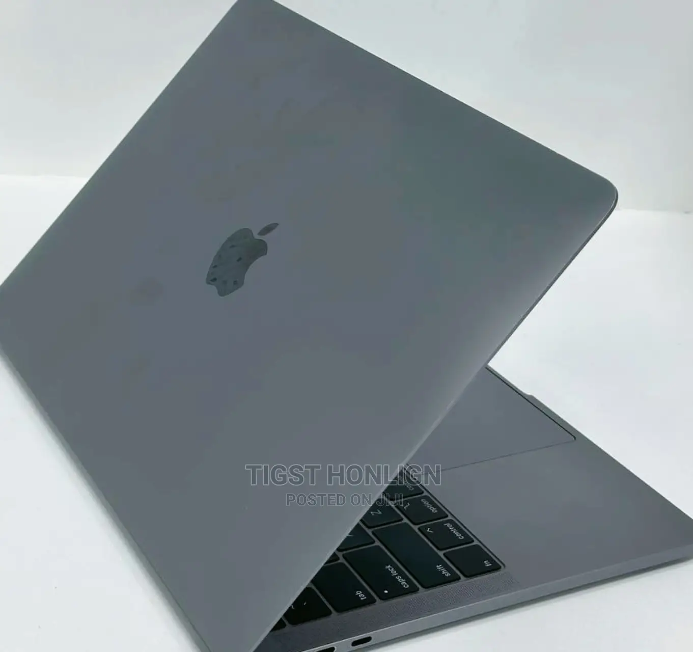 New Laptop Apple MacBook Pro 2019 8GB Intel Core I5 SSD 256GB
