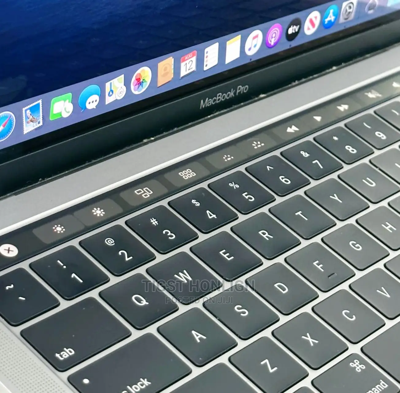 New Laptop Apple MacBook Pro 2019 8GB Intel Core I5 SSD 256GB