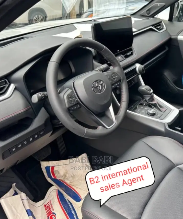 New Toyota RAV4 2023 Silver