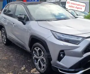 New Toyota RAV4 2023 Silver