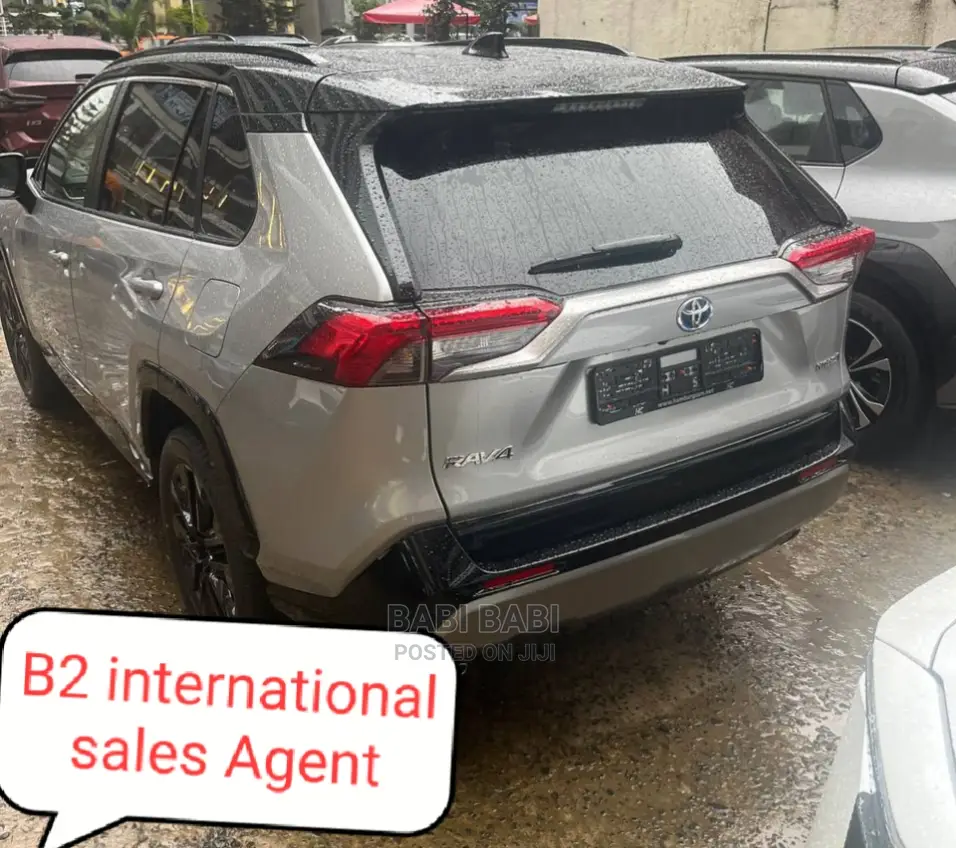 New Toyota RAV4 2023 Silver