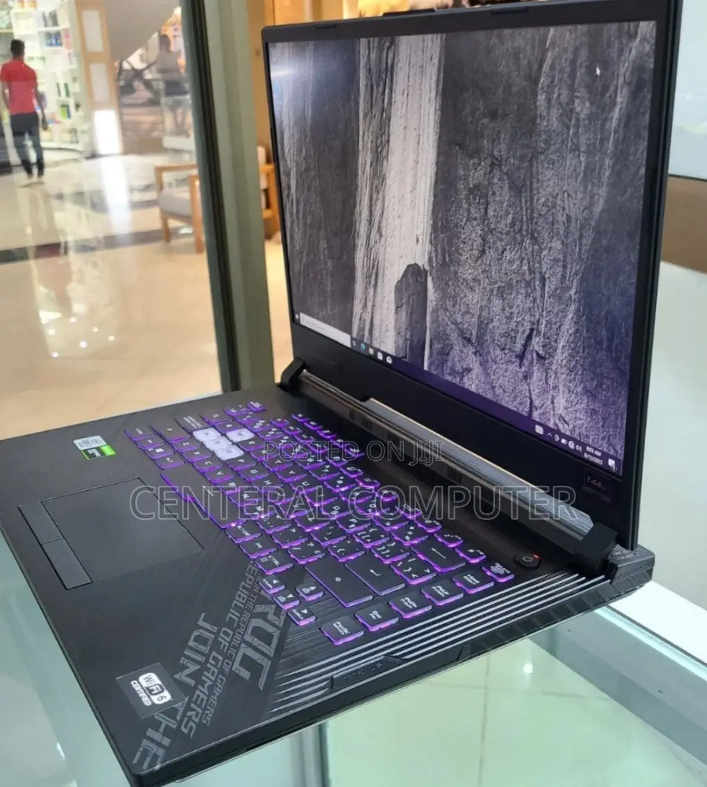 New Laptop Asus ROG Strix G731G 16GB Intel Core I7 SSD 512GB