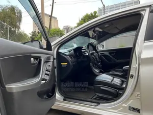 Hyundai Avante 2014 Silver